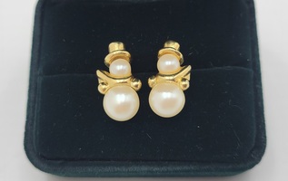 Vintage Gold Tone & Faux Pearl Snowman Earrings