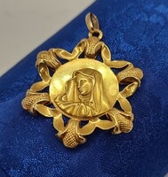 18 Karat Yellow Gold Mother Mary Medallion Pendant