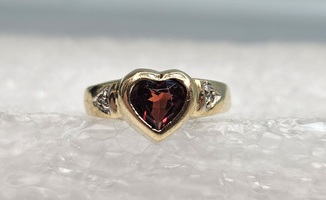 10 Karat Yellow Gold Red Heart Ring With 2 Round Clear Stones - Size 3.5