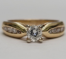 14 Karat Yellow Gold Diamond Ring - Size: 5.75
