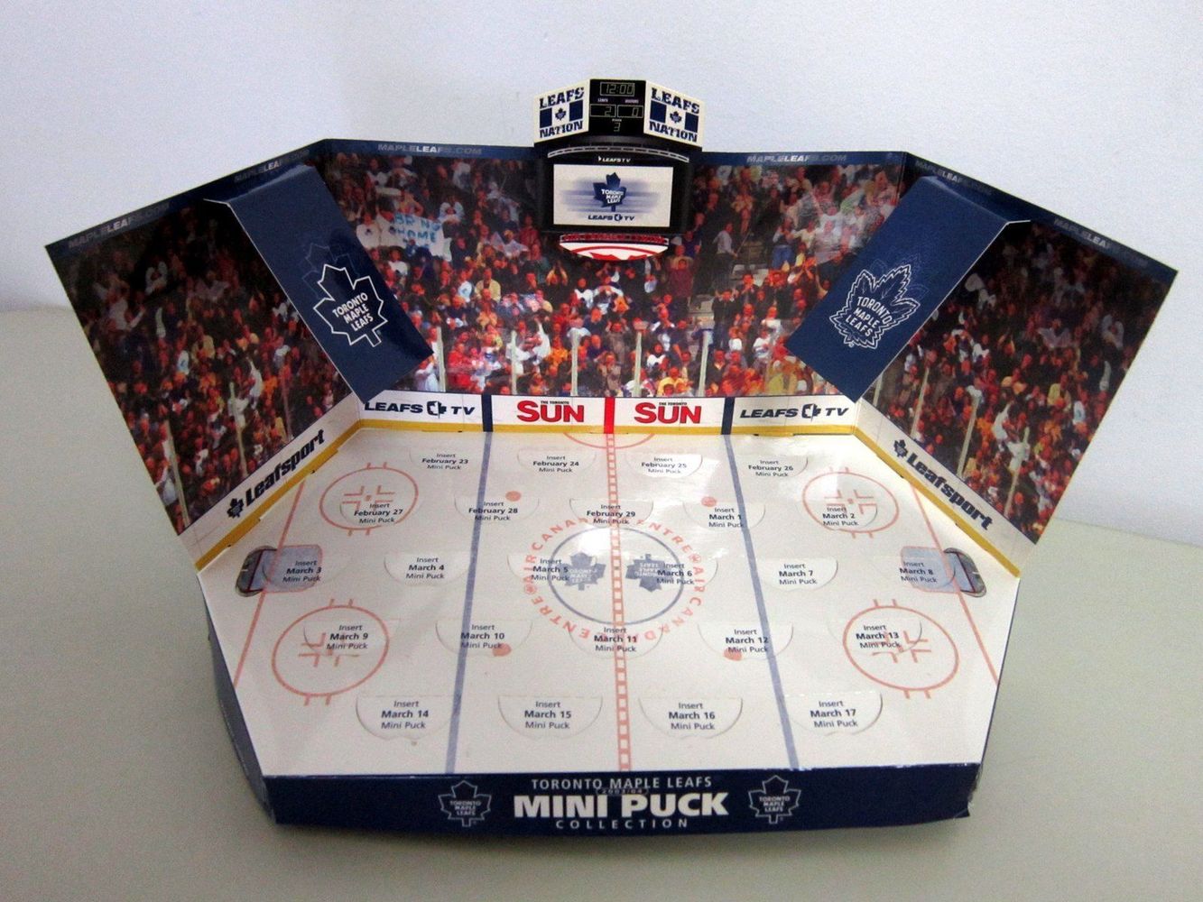 NHL Toronto Maple Leaf 2003/04 Mini Puck Collection Complete Set