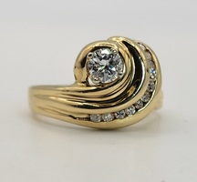 14 Karat Yellow Gold Diamond Swirl Ring